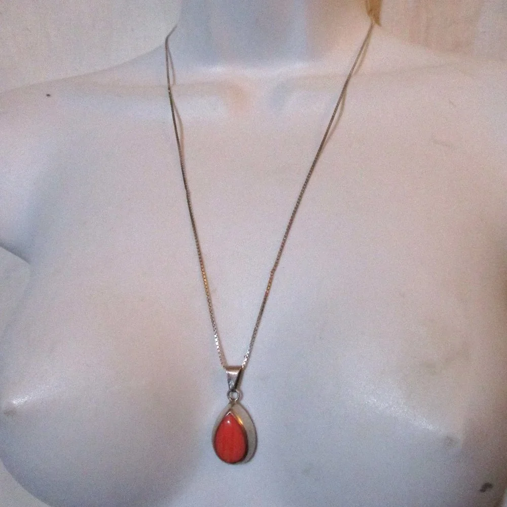 925 STERLING SILVER PINK STONE GLASS Teardrop Southwestern Native Necklace - Picture 1 of 3
